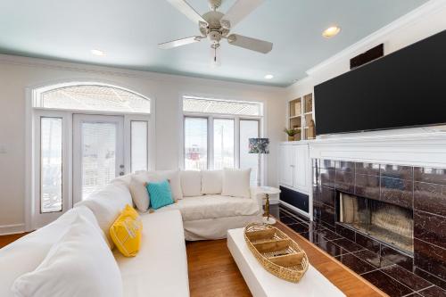 All Decked Out – Photos 3