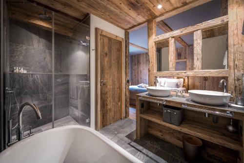 Ένα μπάνιο στο Madame Vacances Chalet Inuit