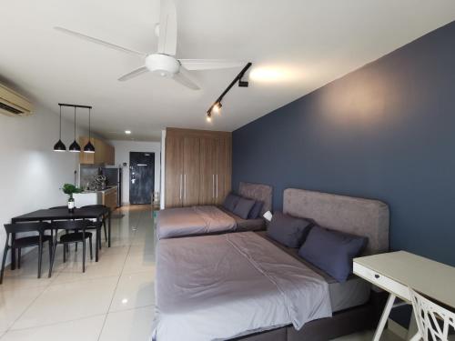 KSL D'Esplanade Cozy Suite at Johorにあるシーティングエリア