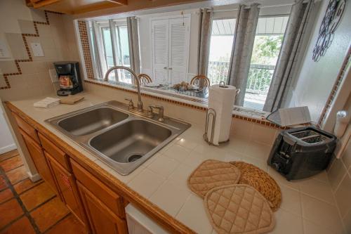 A kitchen or kitchenette at Multi Resorts at Puente Vista