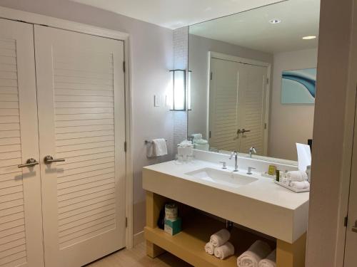 A bathroom at El Conquistador Resort - Puerto Rico