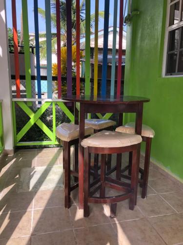 Gallery image of Go Slow Guesthouse in Caye Caulker