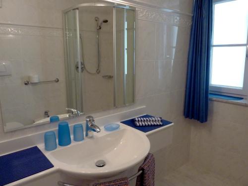 Ένα μπάνιο στο Appartamenti Valpinoi