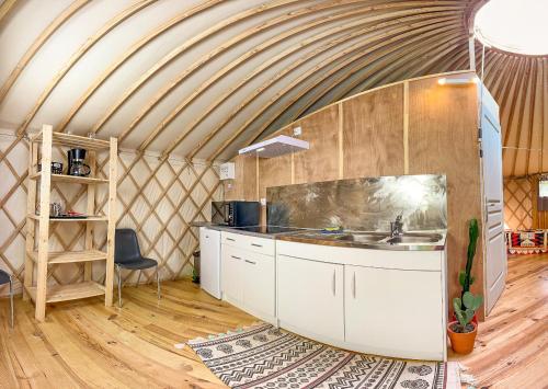 Dapur atau dapur kecil di Au bois de Mars