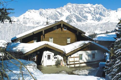 Apartment in Am Hochkönig with sauna