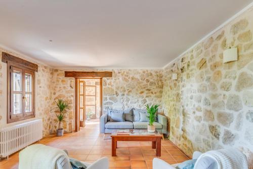 Ruang duduk di Masia Ventanell Luxury villa near Barcelona