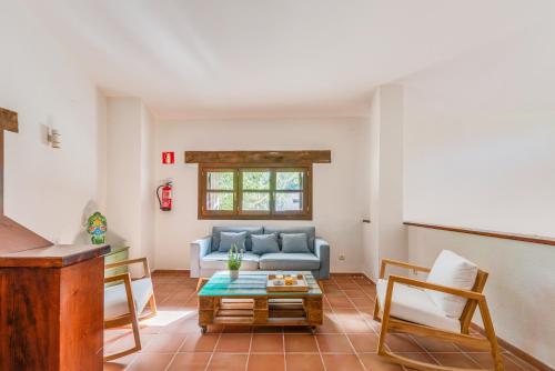 Ruang duduk di Masia Ventanell Luxury villa near Barcelona