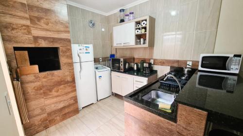 Virtuvė arba virtuvėlė apgyvendinimo įstaigoje MARÉ 2 - brisa do mar