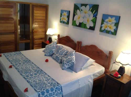 Ένα ή περισσότερα κρεβάτια σε δωμάτιο στο Sea View Lodge