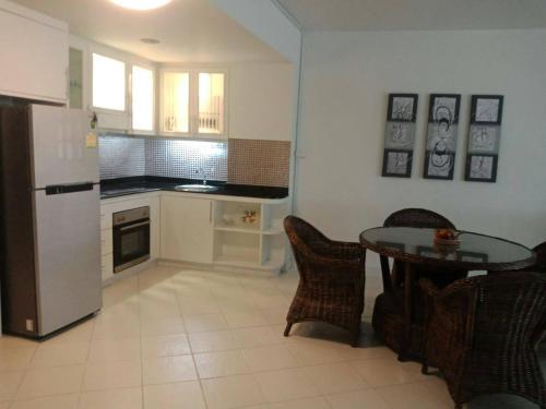 Kuchyň nebo kuchyňský kout v ubytování Sandy Home Chonburi