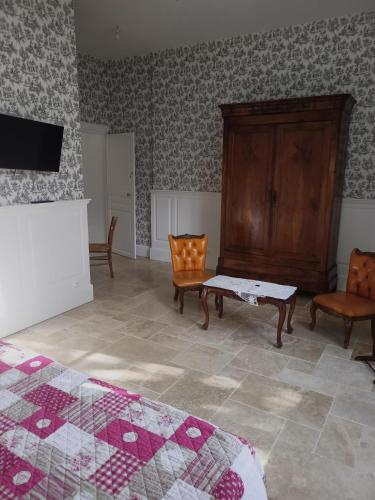 Televisyen dan/atau pusat hiburan di CHATEAU DE CHAVANNES