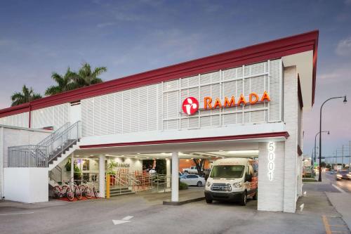 Ramada by Wyndham Miami Springs/Miami International Airport Image