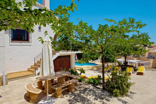 Laura-28A - traditionally furnished detached villa with peaceful surroundings in Calpe