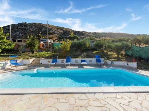 Attractive Apartment in Realmonte with Shared Swimming Pool