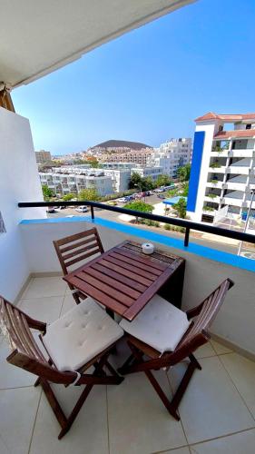 Lovely Studio Los Cristianos WIFI, Cable TV, Pool
