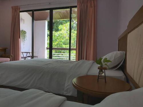 Gallery image of Samerdrow Khao Yai in Mu Si