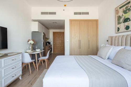 Frank Porter – Azizi Aura