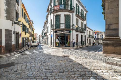 Cayres Suites Surdo