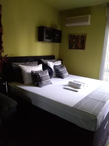 Luxury apartments Sirena Centre Netflix