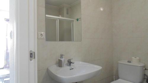 Kúpeľňa v ubytovaní HERACLIO. ATICO A 150M DEL MAR