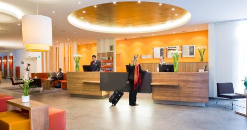 Vestibils vai reģistratūra naktsmītnē Mercure Hotel Stuttgart Airport Messe