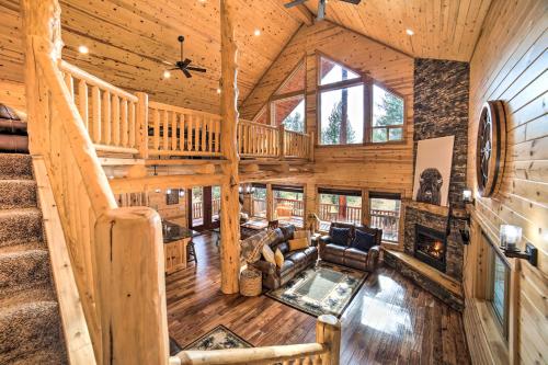 Gallery image of Luxe Island Park Cabin with National Forest Views! in Island Park