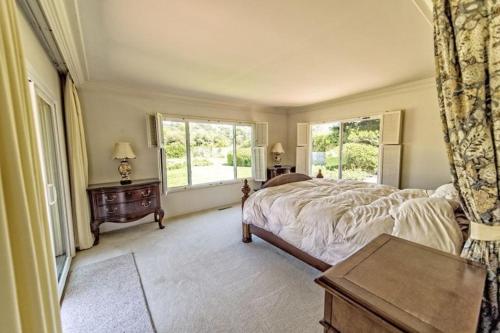 Gallery image of Exclusive Hope Ranch Home w/Pool and Private Beach access in Santa Barbara