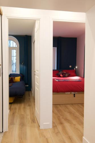 CHARMING Parisian Apartment WITH AIR CONDITIONING - CLIMATISATION & 2 BEDROOMS - Batignolles PARIS photo 31