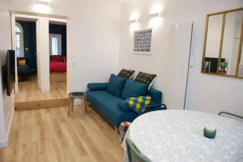 CHARMING Parisian Apartment WITH AIR CONDITIONING - CLIMATISATION & 2 BEDROOMS - Batignolles PARIS photo 1