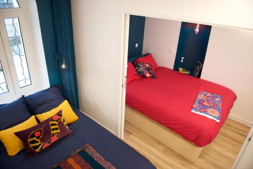 CHARMING Parisian Apartment WITH AIR CONDITIONING - CLIMATISATION & 2 BEDROOMS - Batignolles PARIS photo 8