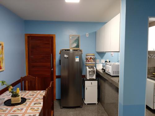 A cozinha ou cozinha compacta de Via Venetto Apt 1302 Meireles Fortaleza