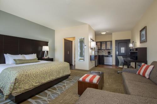 Imagen de la galería de Staybridge Suites Amarillo Western Crossing, an IHG Hotel, en Amarillo