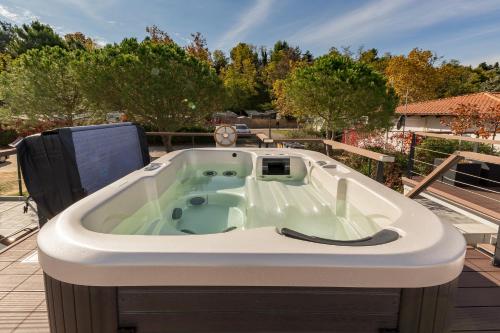Imagen de la galería de Floating Sea House Gong, en Portorož