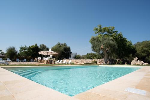 Bazén v ubytování Borgo Santuri nebo v jeho okolí