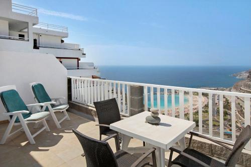 Balcón de Amadores - Beach view