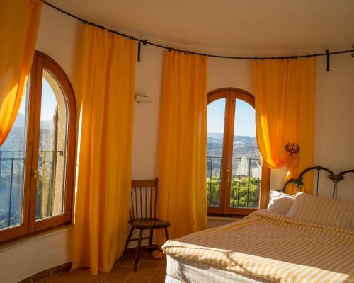 Gallery image of Casa Inca, Villa with heatable pool and top view atop Moraira El Portet in Cumbre del Sol