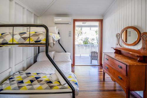 Gallery image of Island Adventure Holiday House in Picnic Bay