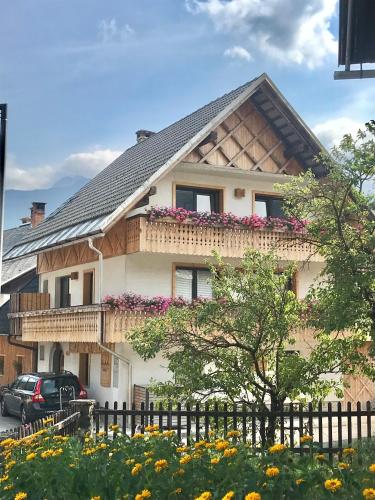 LAKE HOUSE BOHINJ