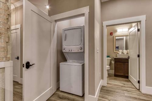 Gallery image of New Hotel Collection Smoky Mountains in Sevierville