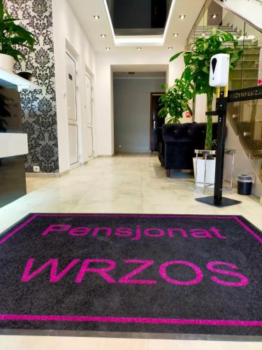 ポズナンにあるPensjonat Wrzosのギャラリーの写真