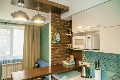 A kitchen or kitchenette at LUXE on Tereshkovoy 8