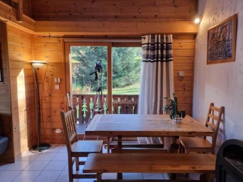 Foto dalla galleria di Chalet Tontine, 3 bedrooms, sauna, terrace and great views ! a Les Houches