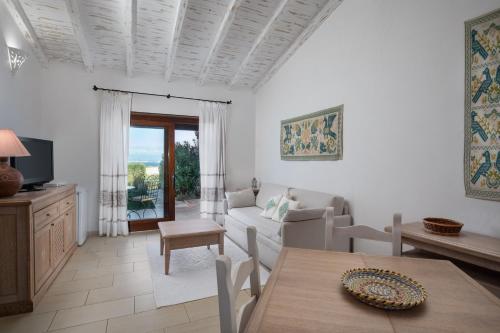 Punta Falcone Resort