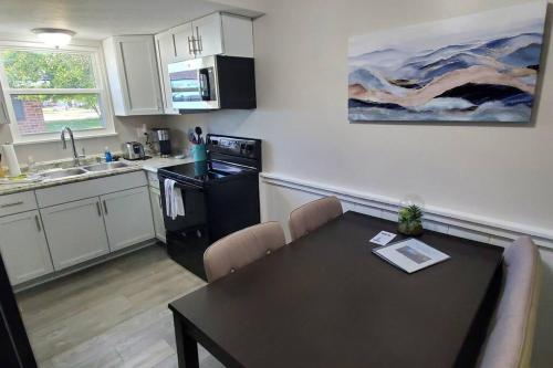 Newly Renovated Franklin Flat – Photos 3