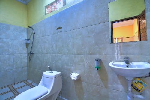 Bilik mandi di Sari Nadi Homestay