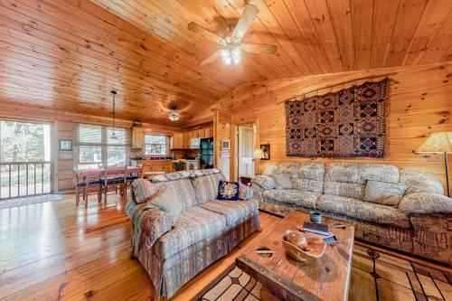 Unplugged Mountain Retreat – Photos 3