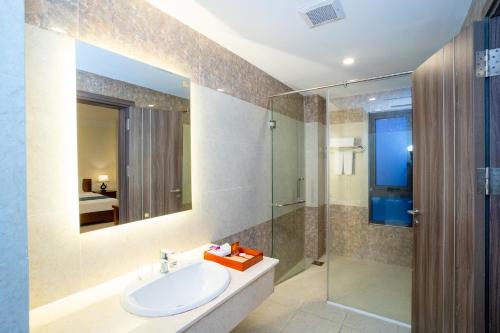 Koupelna v ubytování Navy Hotel Cam Ranh