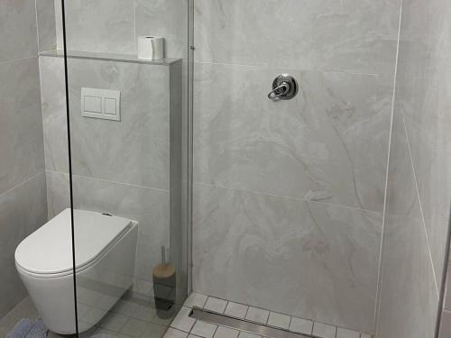 Un baño de Belvedere Game Ranch