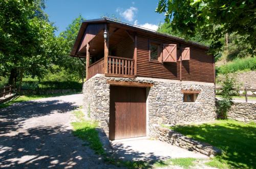 Camping Bungalows La Borda del Pubill, Vall de Cardós ...