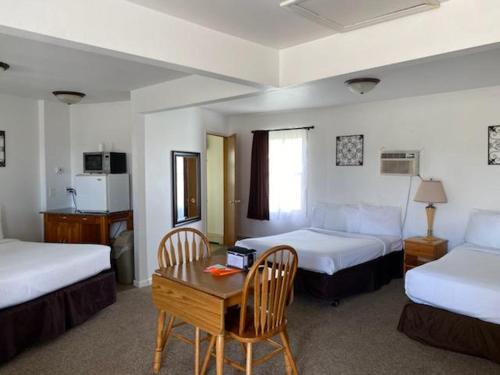 Sunset Lodge Escanaba – Photos 2